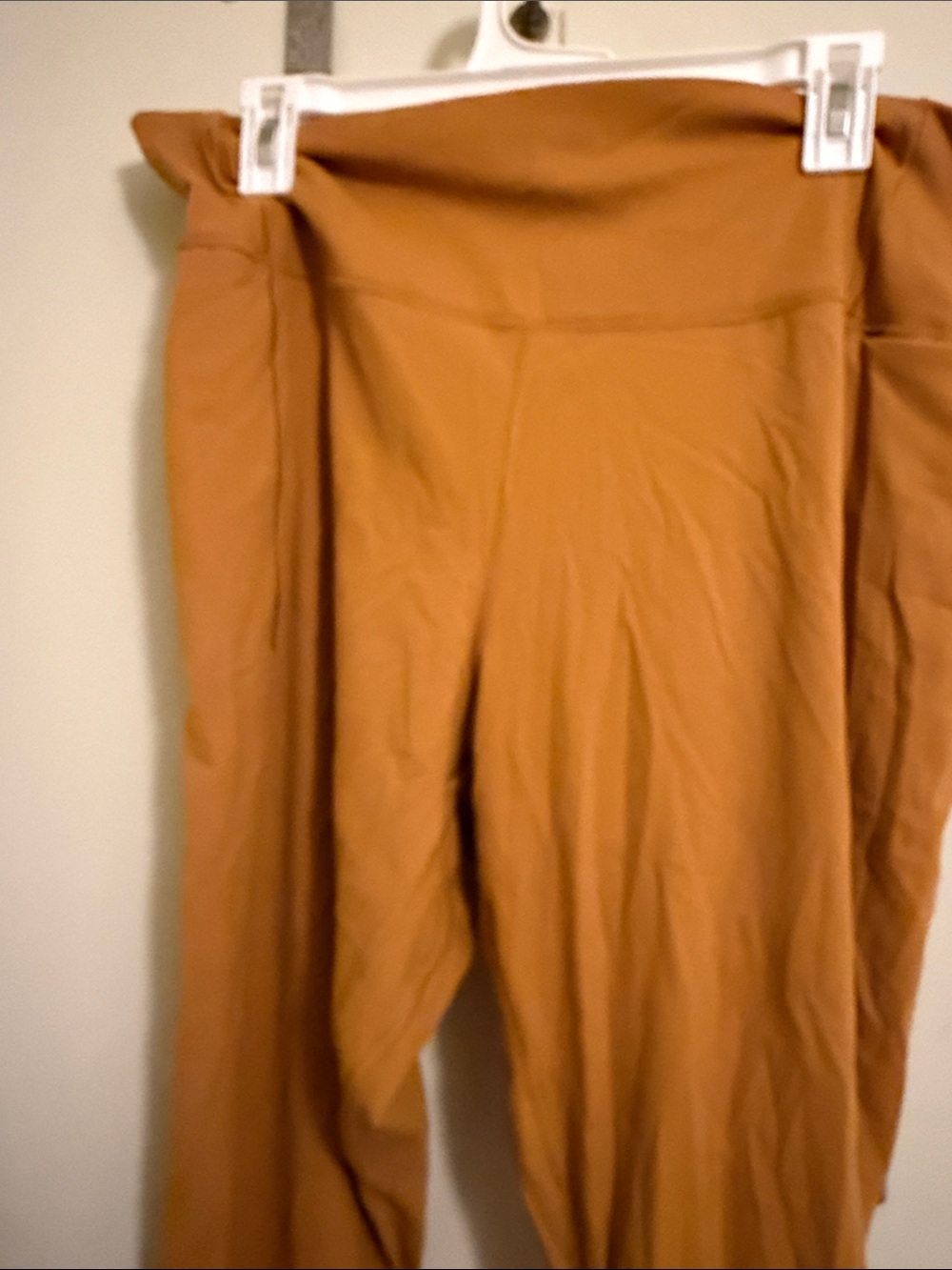 High-Waist Wide-Leg Leggings — Camel Brown